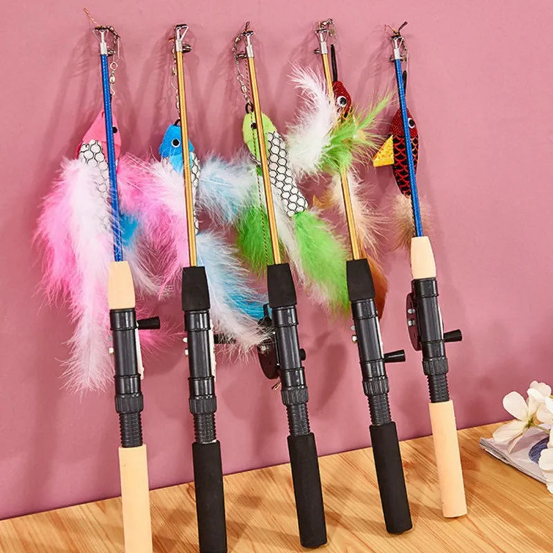 Retractable Fishing Rod Cat Teaser Toy with Feathers