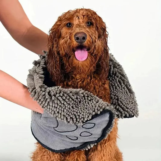 Super Absorbent Coral Fleece Pet Bath Towel – Quick-Drying for Cats & Dogs